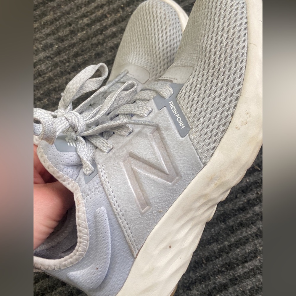 Women’s New Balance Fresh Foam sport v2